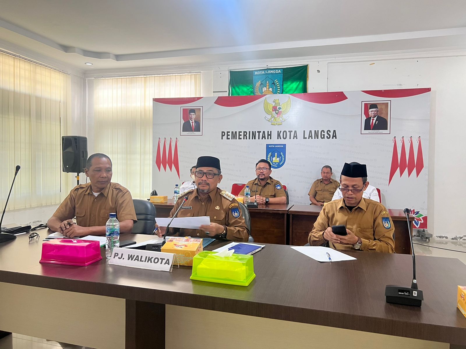 Pj. Walikota Langsa bersama Dinas terkait mengikuti Wawancara Seleksi Calon Paritrana Award Tingkat Provinsi Aceh Tahun 2022.