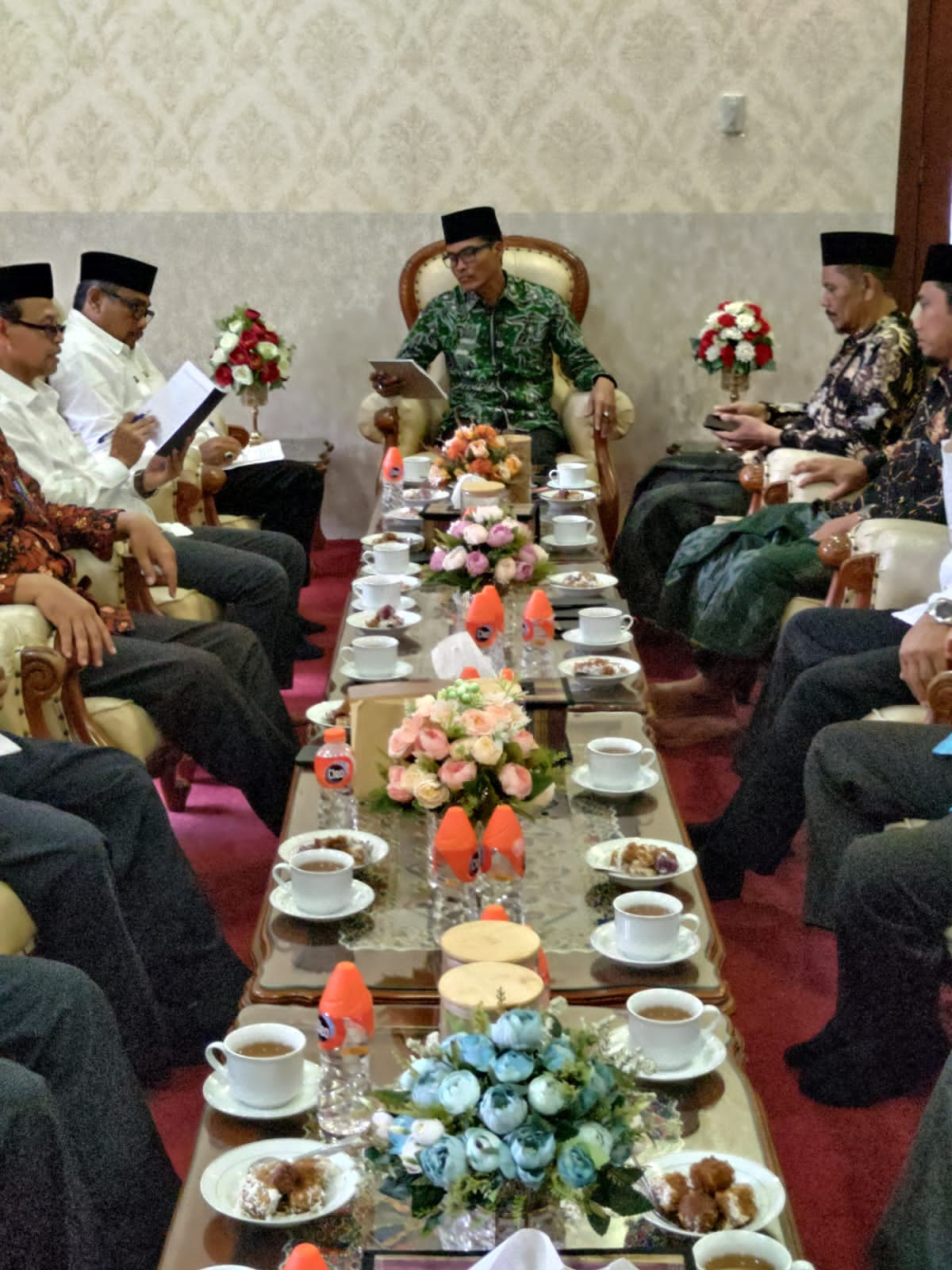 Pj. Walikota Langsa menerima kunjungan dan silahturahmi Ketua dan Pimpinan dari Lembaga Keistimewaan.